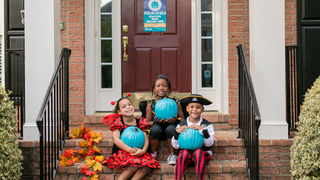 TIL why people put out teal pumpkins on Halloween<em></em>